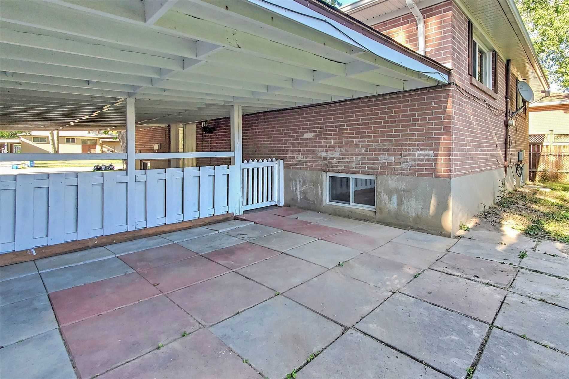 105 Aurora Heights Dr