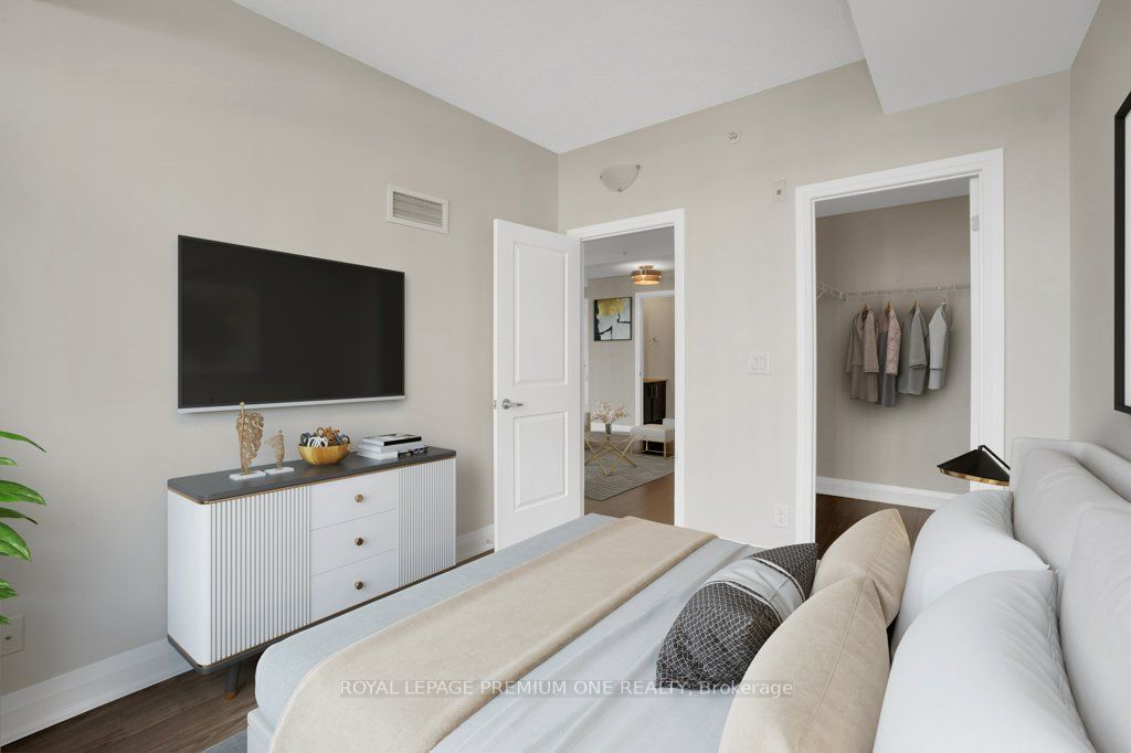 24 Woodstream Blvd, #310