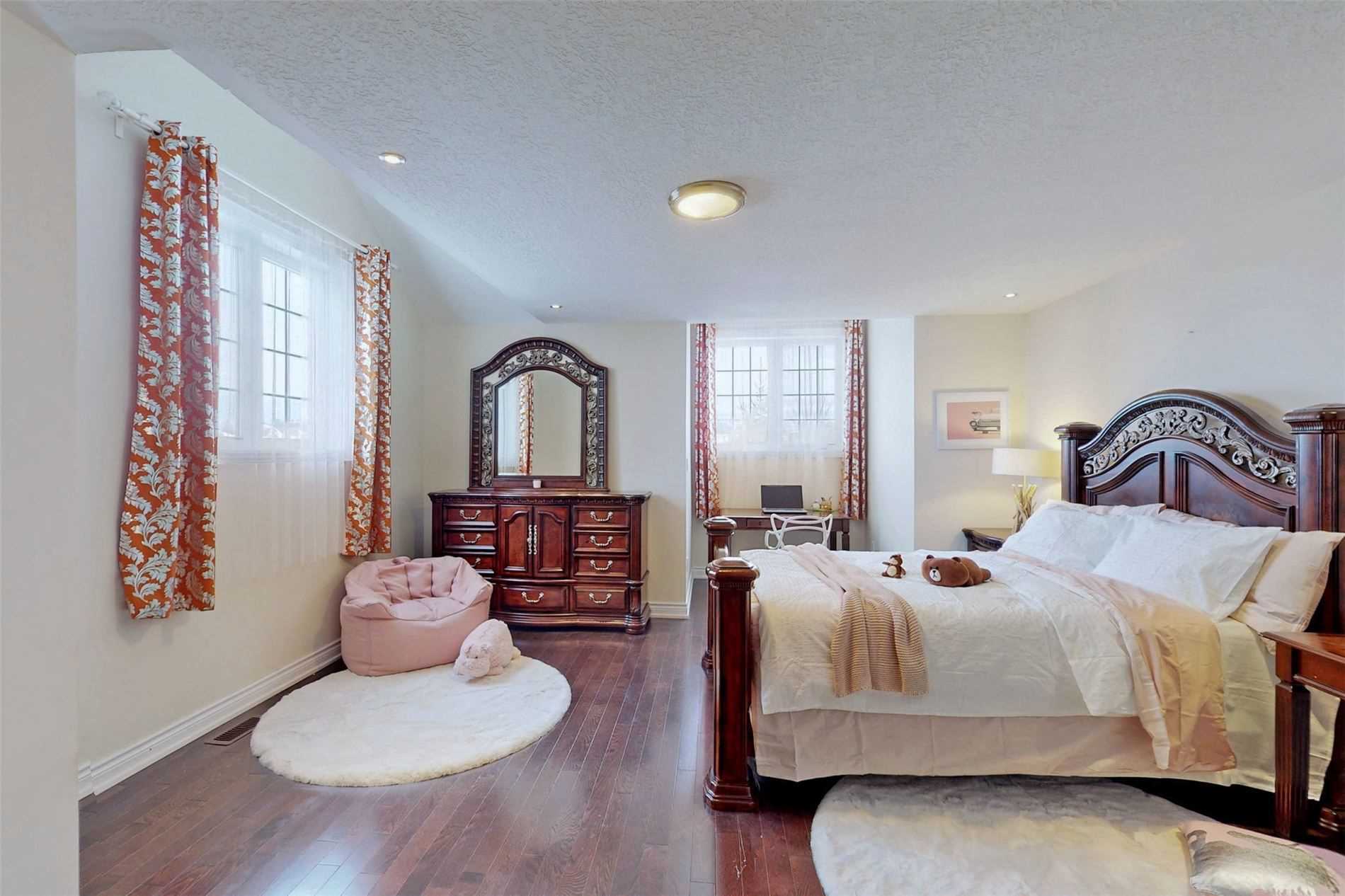 34 Wyndance Way