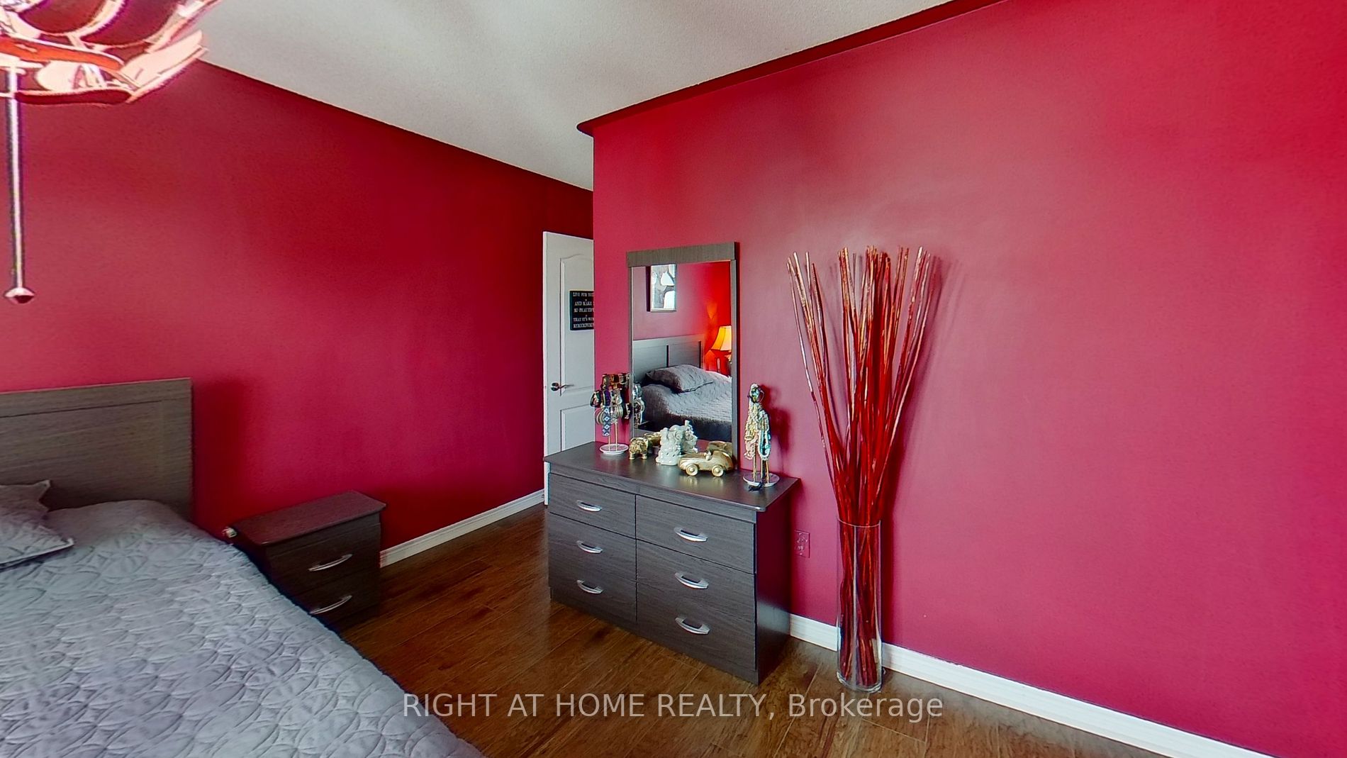 Listing N5996972 - Large Photo # 11
