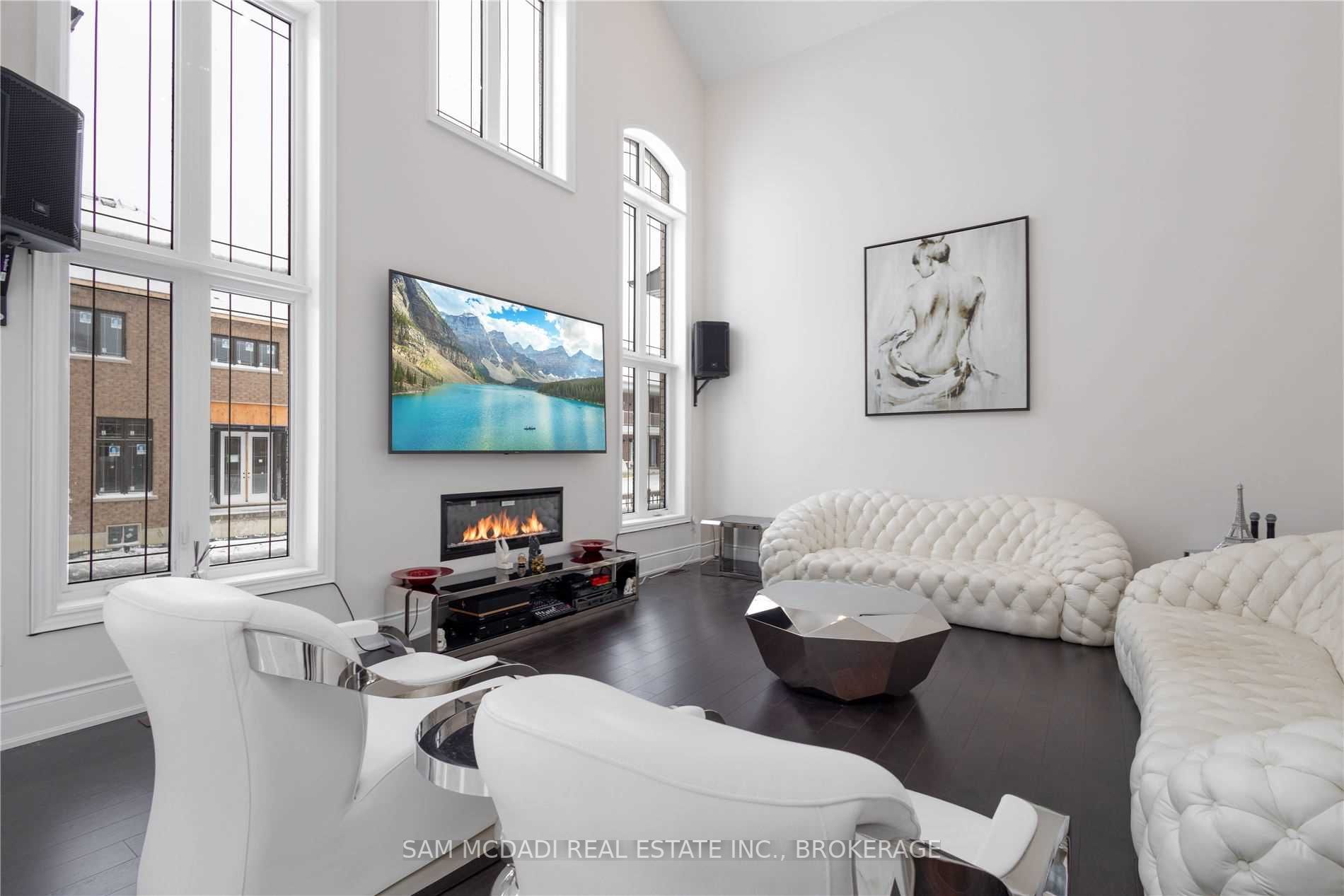57 Appleyard Ave