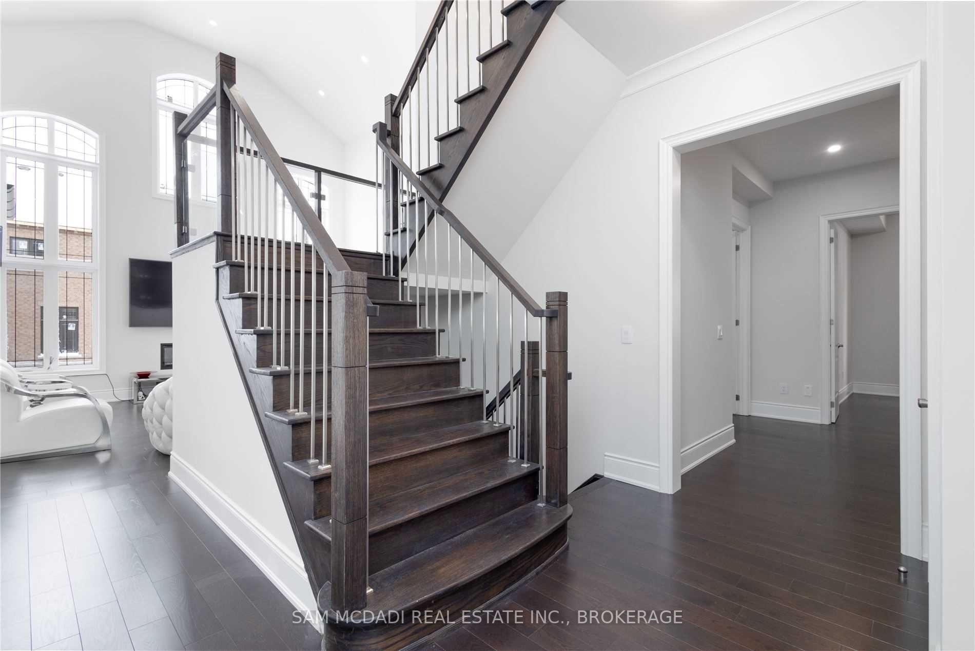 57 Appleyard Ave
