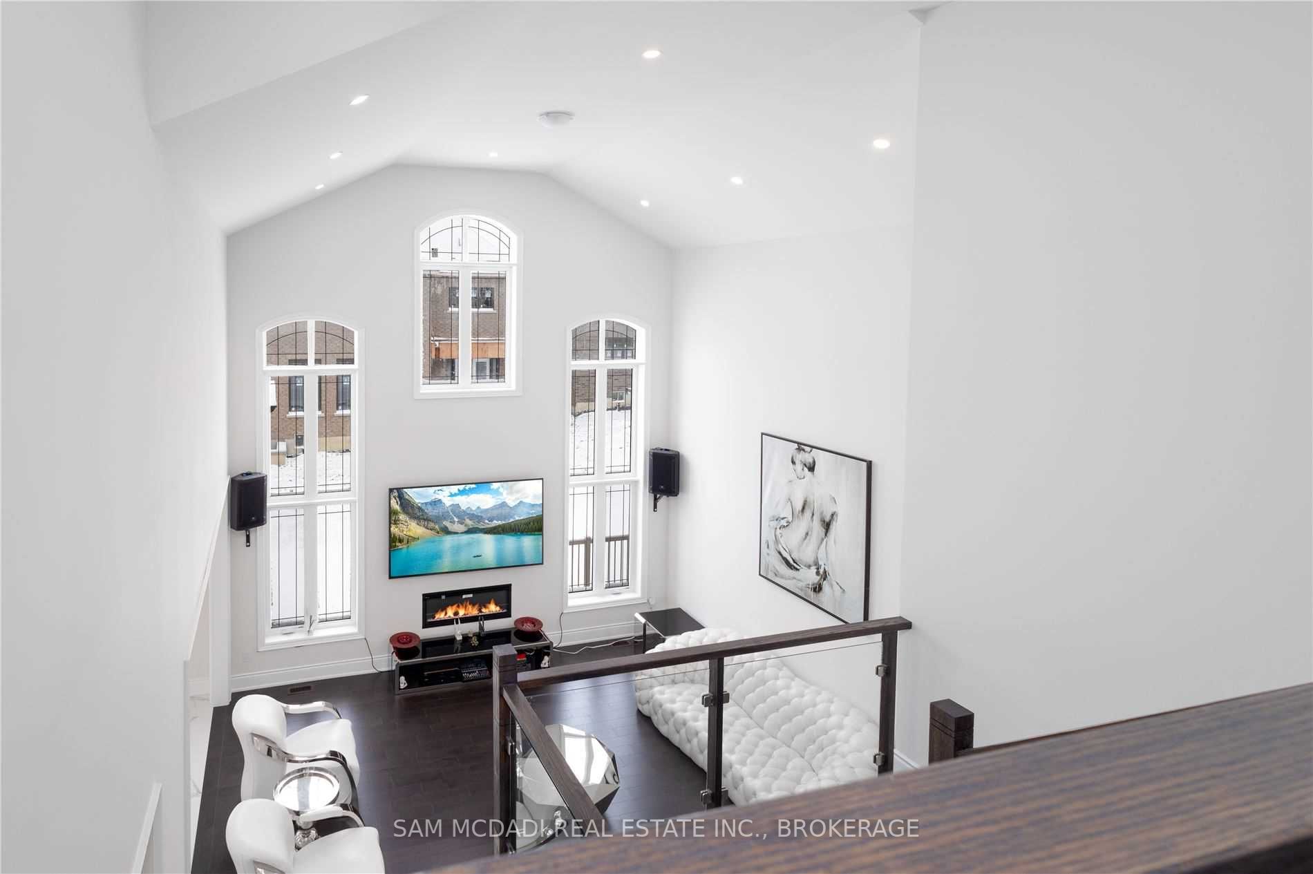 57 Appleyard Ave