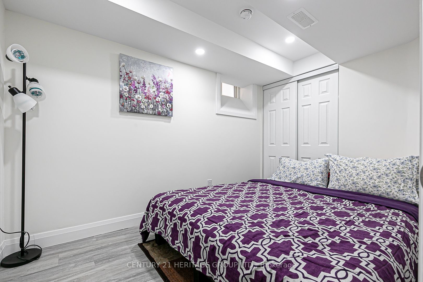 119 English Oak Dr