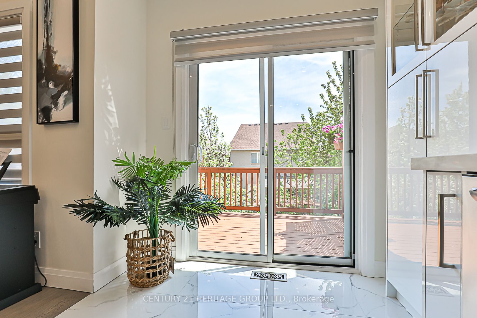 119 English Oak Dr