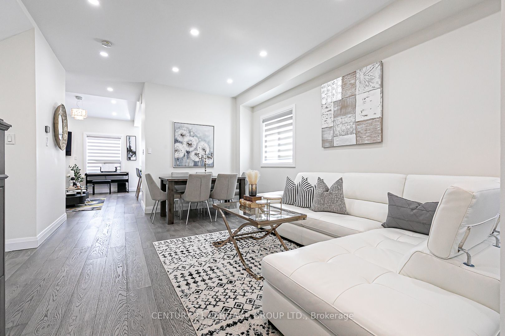 119 English Oak Dr