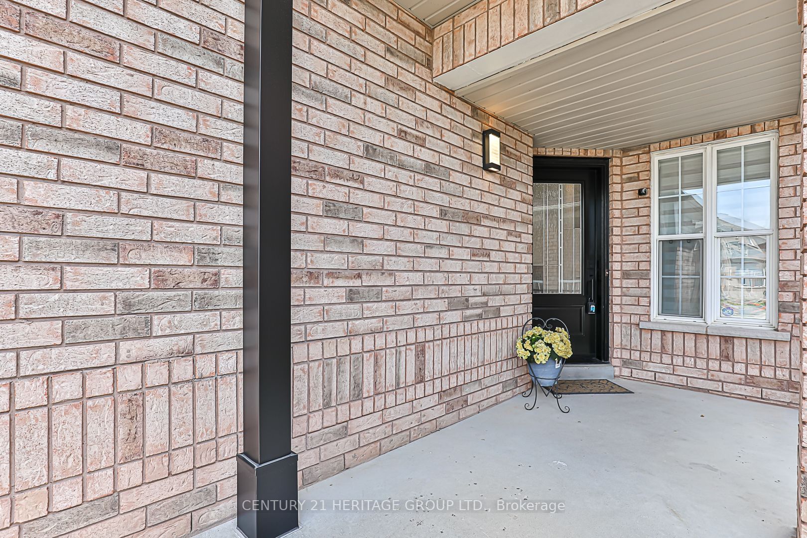 119 English Oak Dr