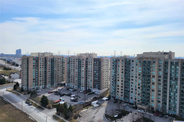55 Oneida Cres E, Richmond Hill