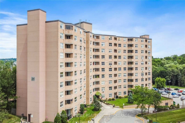260 Davis Dr 811 Dr, Newmarket