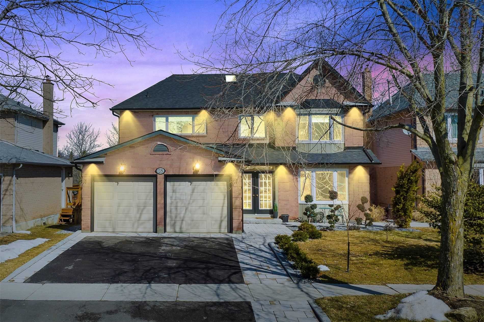 28 Beatty Cres