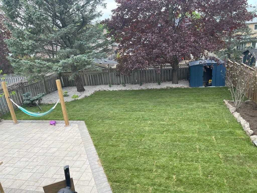 28 Beatty Cres