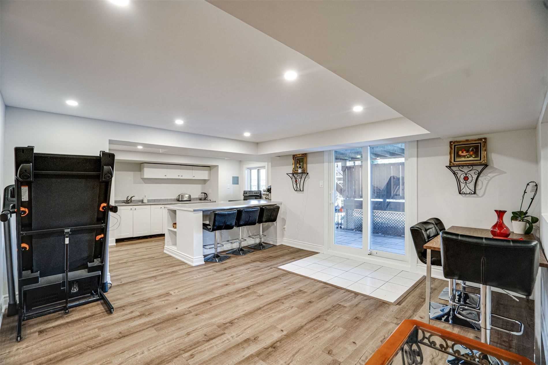 28 Beatty Cres