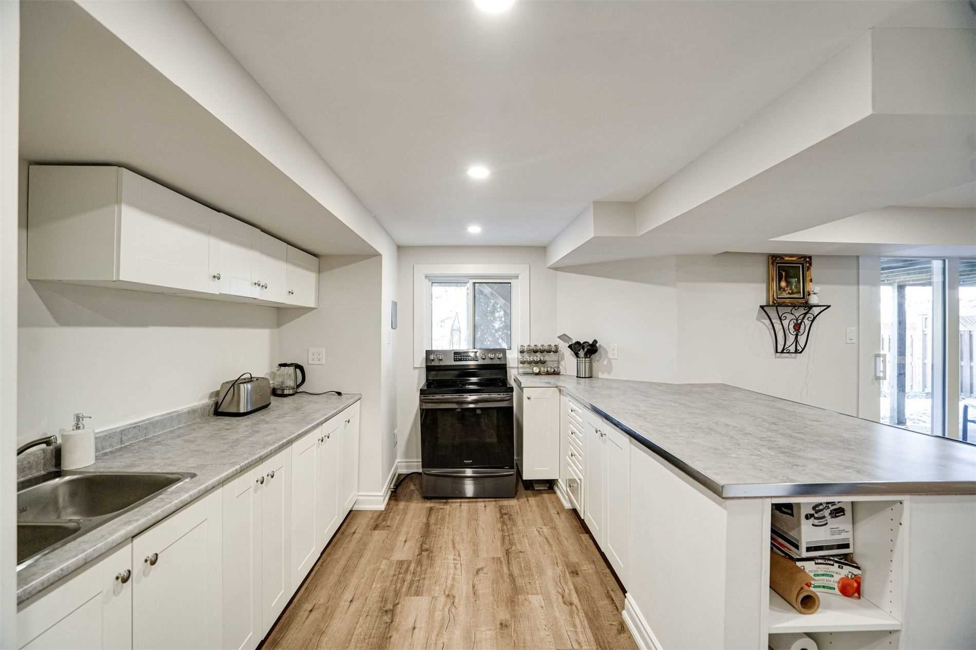 28 Beatty Cres