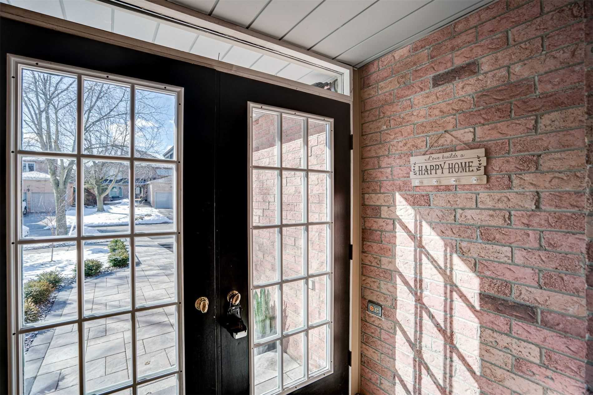 28 Beatty Cres