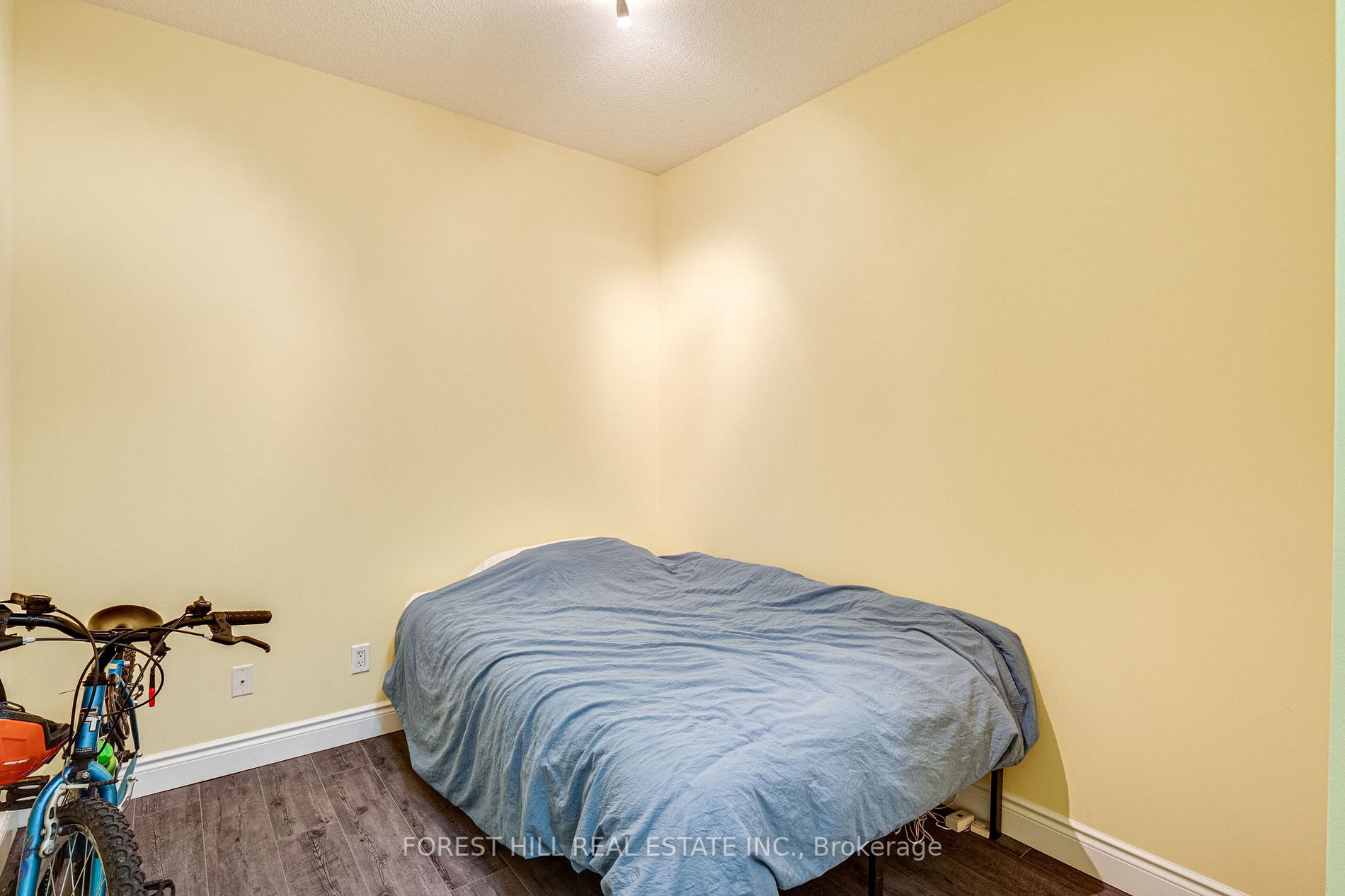 330 Red Maple Rd, #106