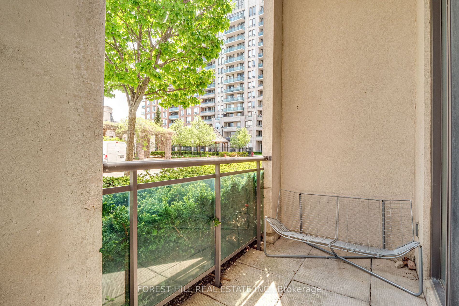330 Red Maple Rd, #106
