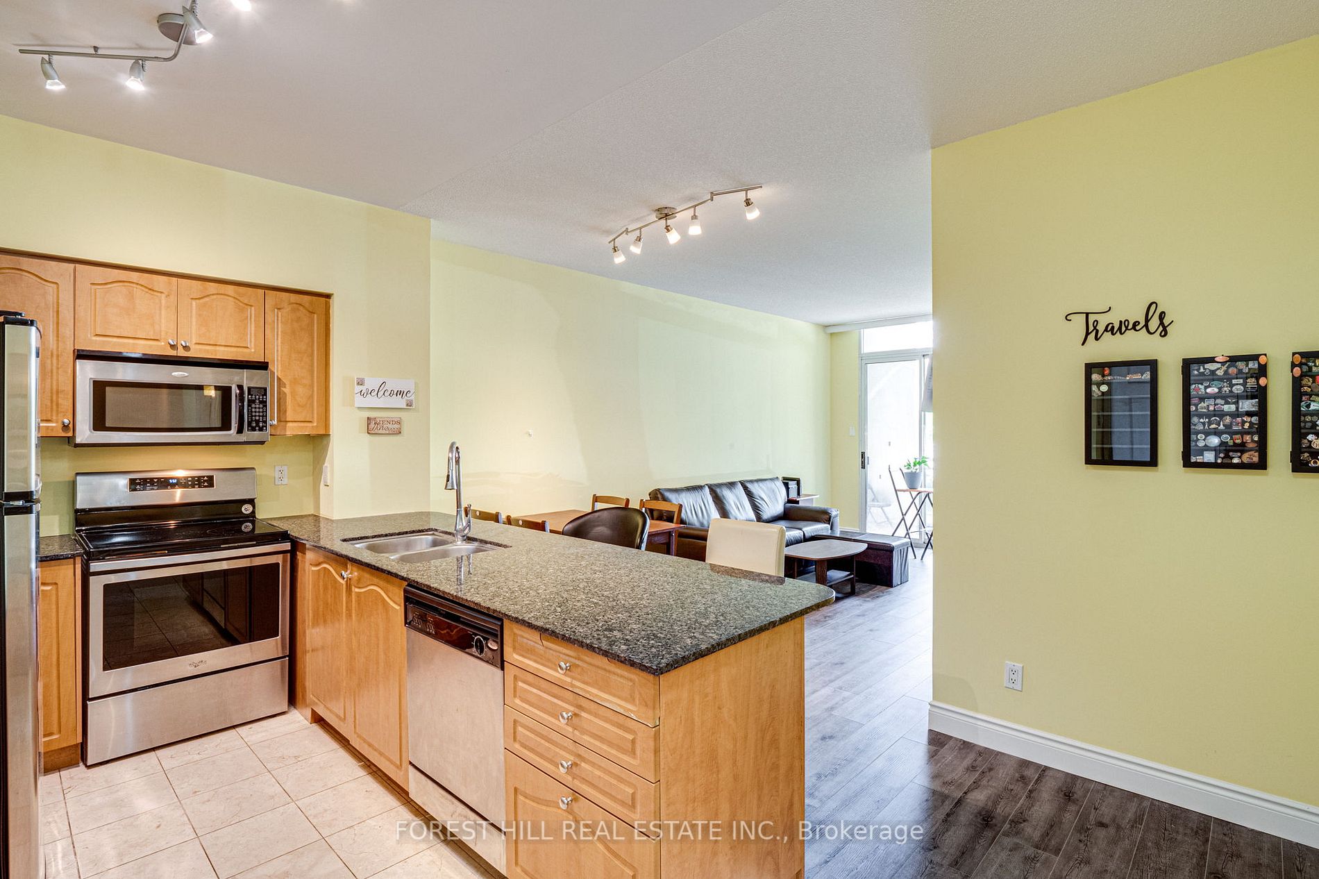 330 Red Maple Rd, #106