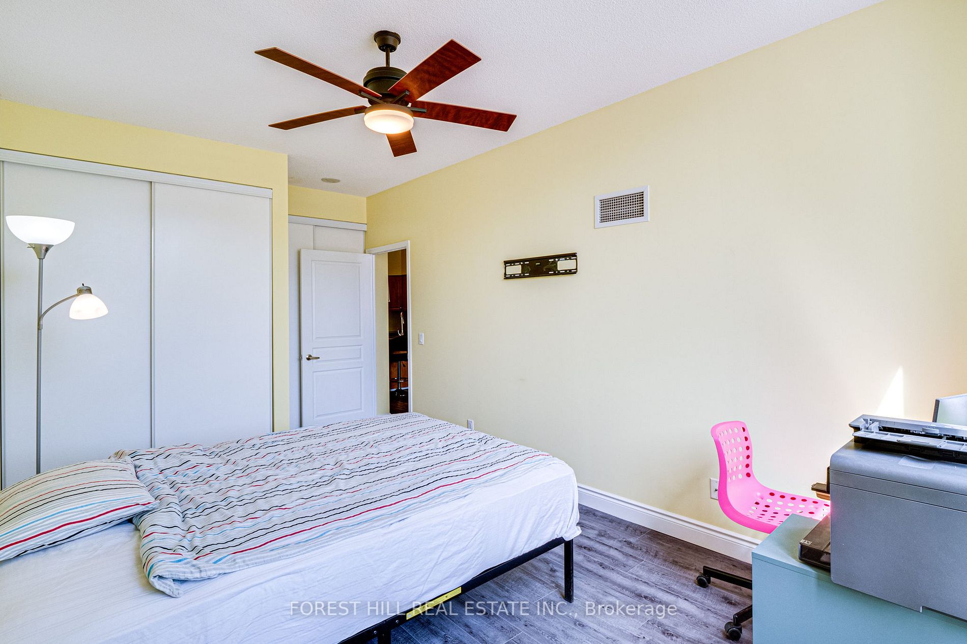 330 Red Maple Rd, #106
