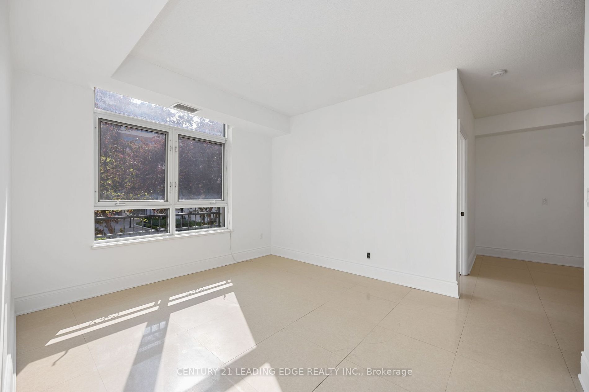 53 Woodbridge Ave, #201