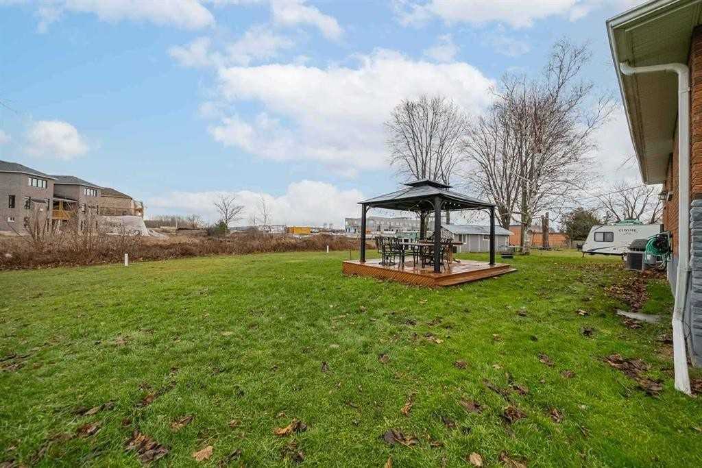 665 Simcoe Road