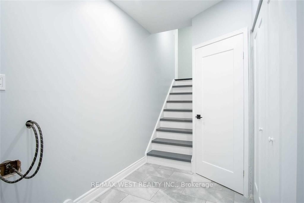 175 Sail Cres