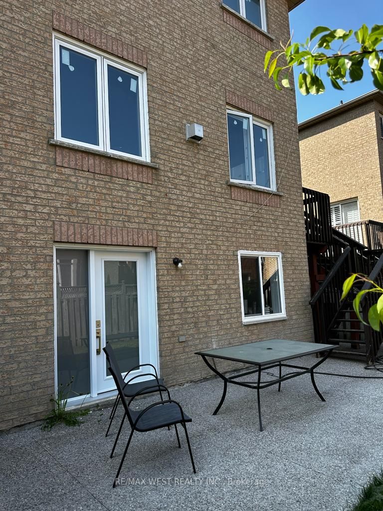 175 Sail Cres