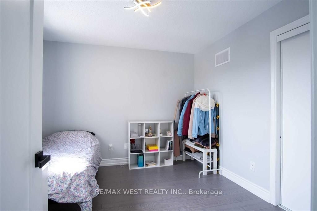 175 Sail Cres