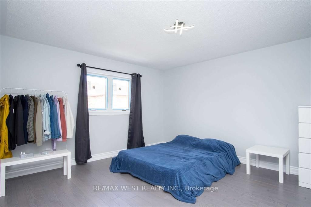 175 Sail Cres