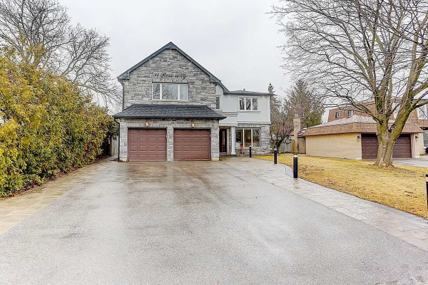 31 Rose Way, Markham