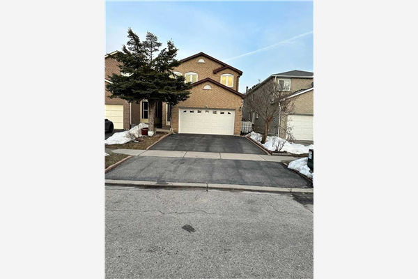 73 William Honey Cres, Markham