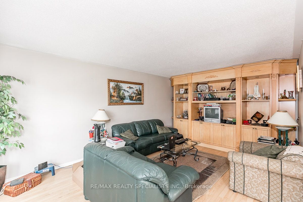 509 Britannia Ave