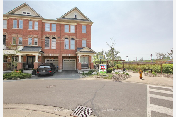 27 City Park Circ, Vaughan