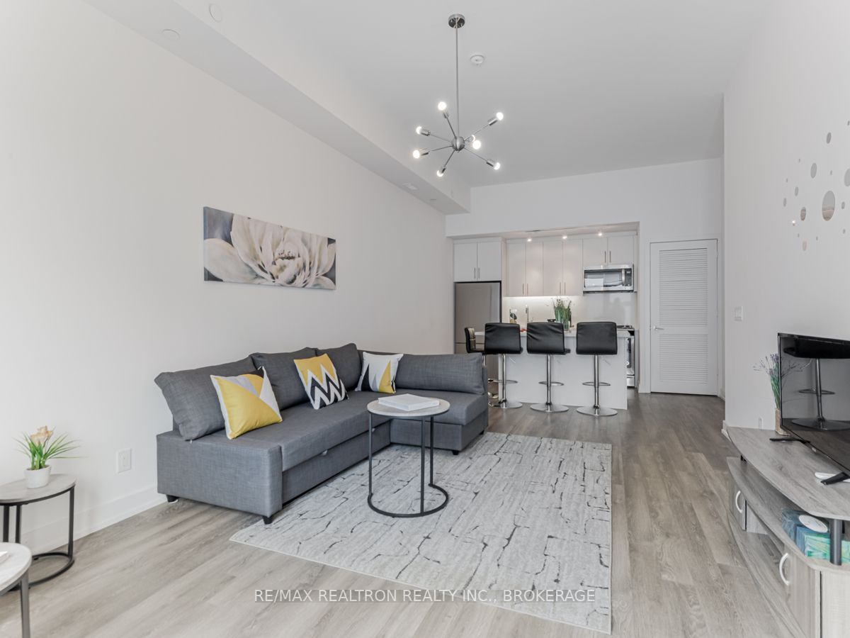 303 Broward Way, #106