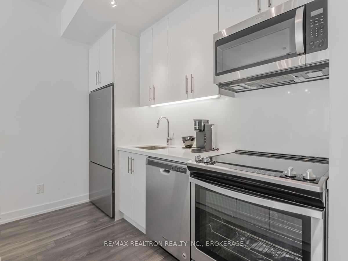 303 Broward Way, #106