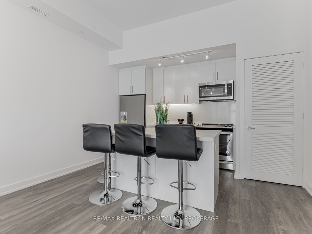 303 Broward Way, #106