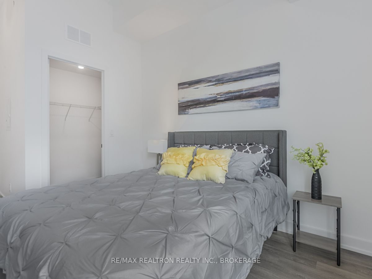 303 Broward Way, #106