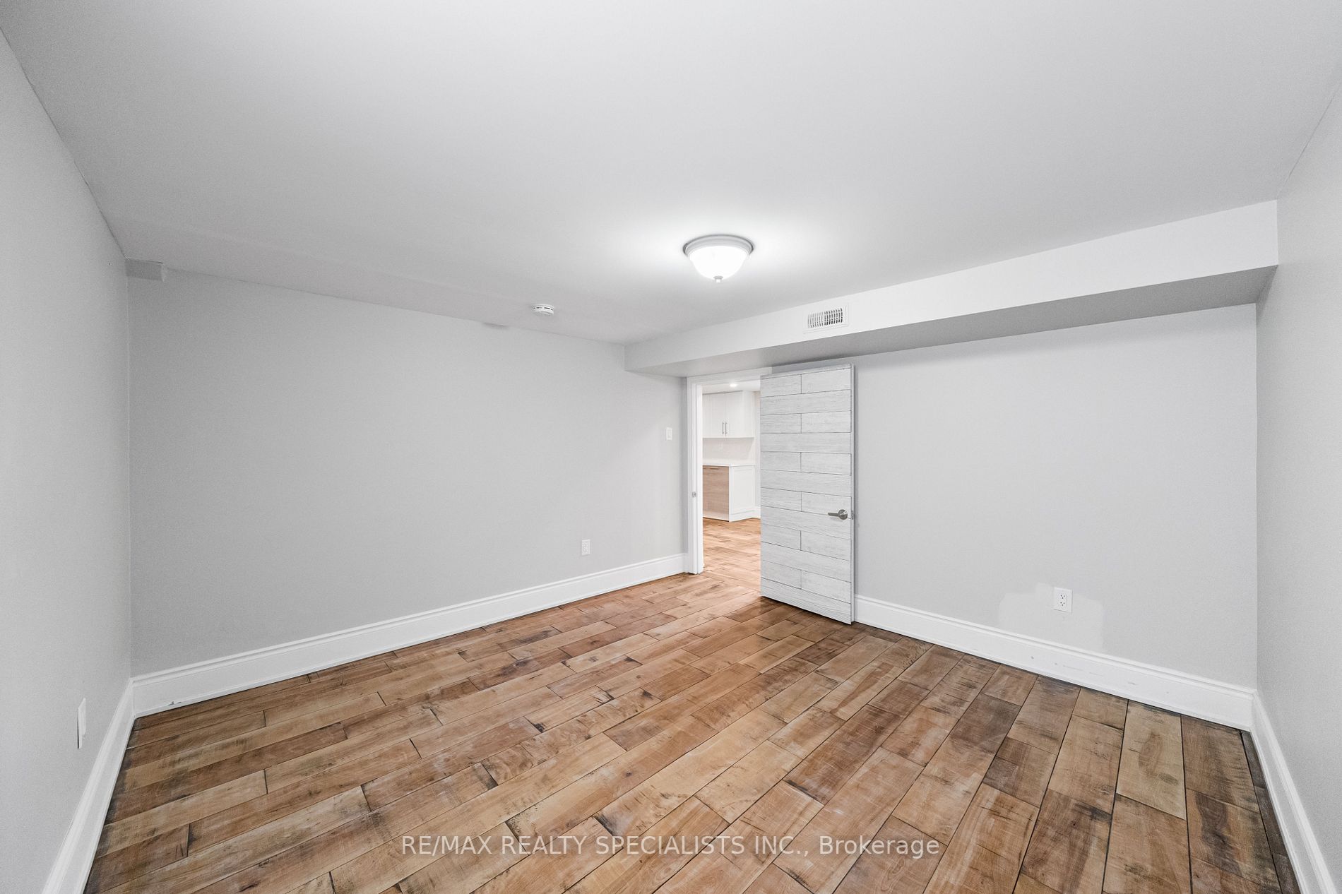 Listing N6004420 - Large Photo # 17