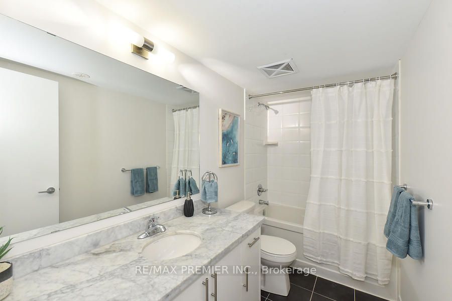 26 Bruce St, #E01