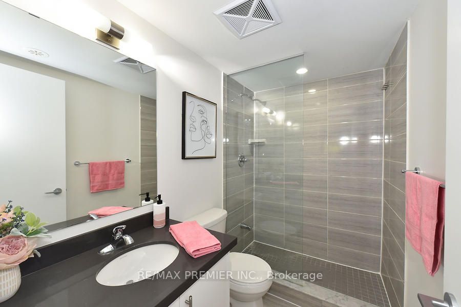 26 Bruce St, #E01
