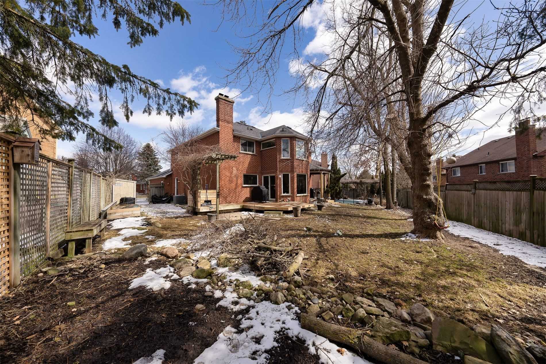 53 Gilbank Dr