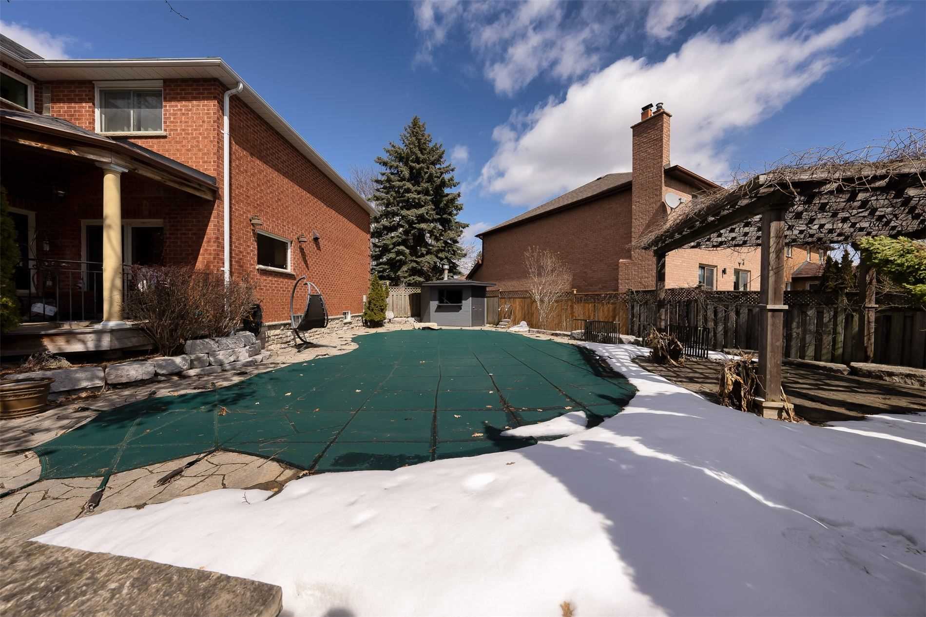 53 Gilbank Dr