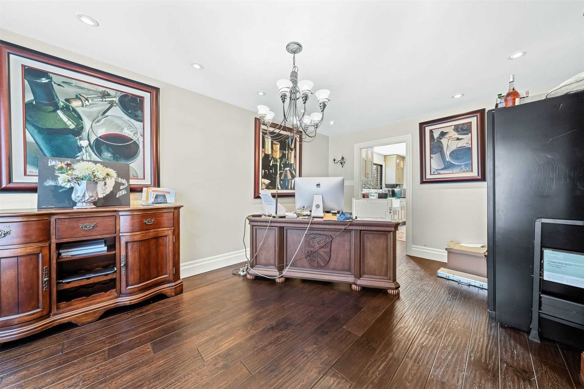 53 Gilbank Dr