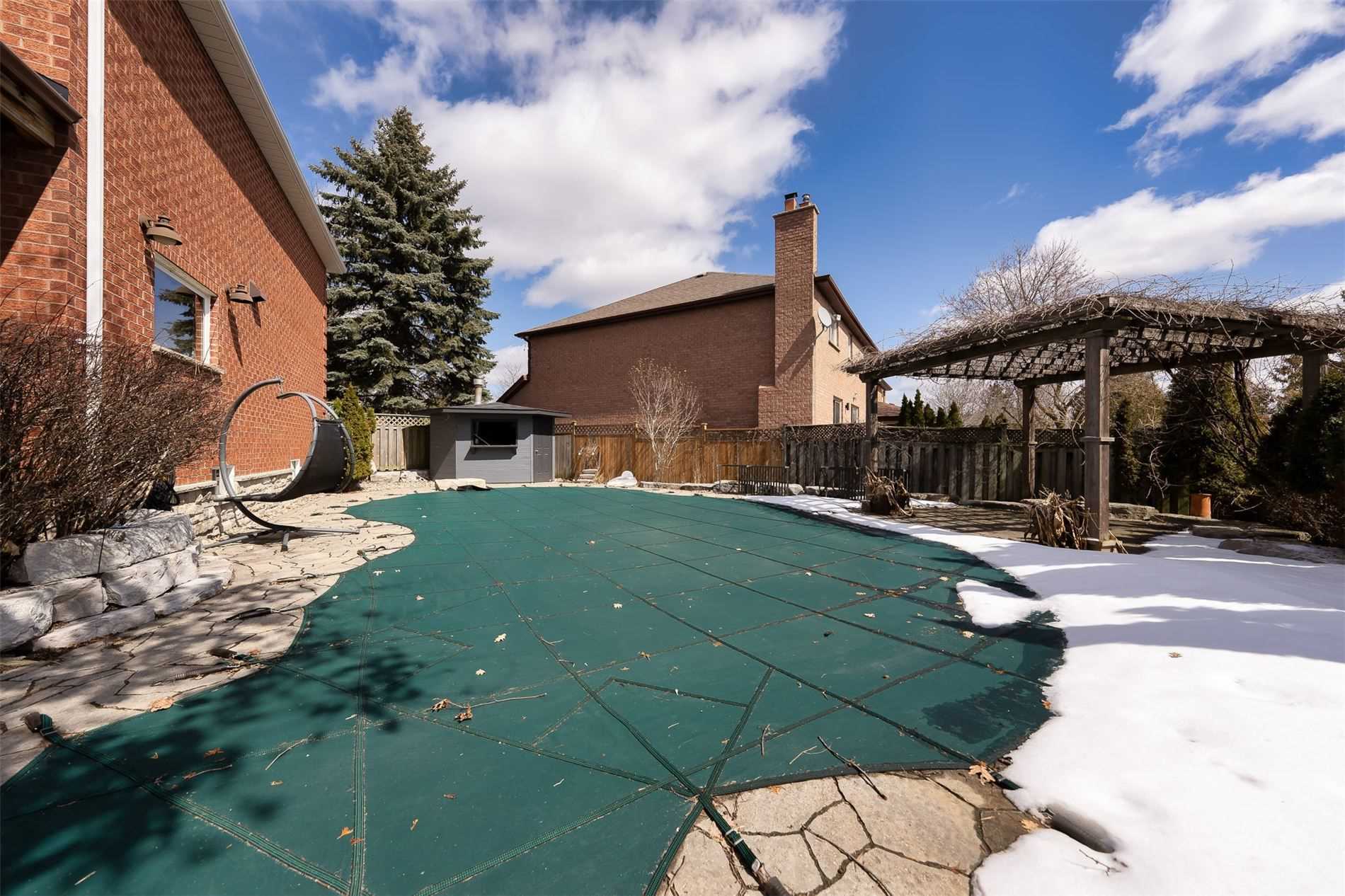 53 Gilbank Dr