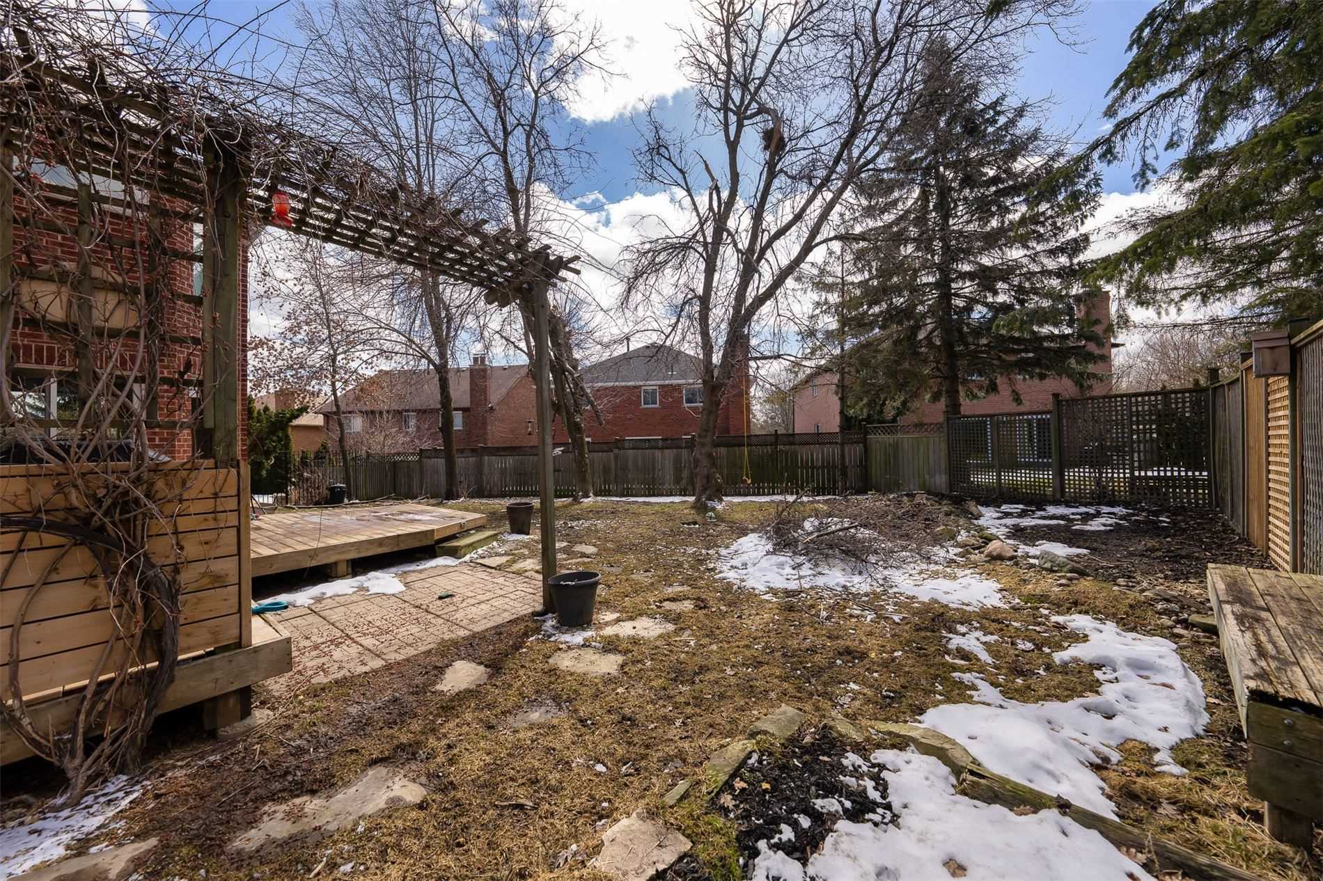 53 Gilbank Dr