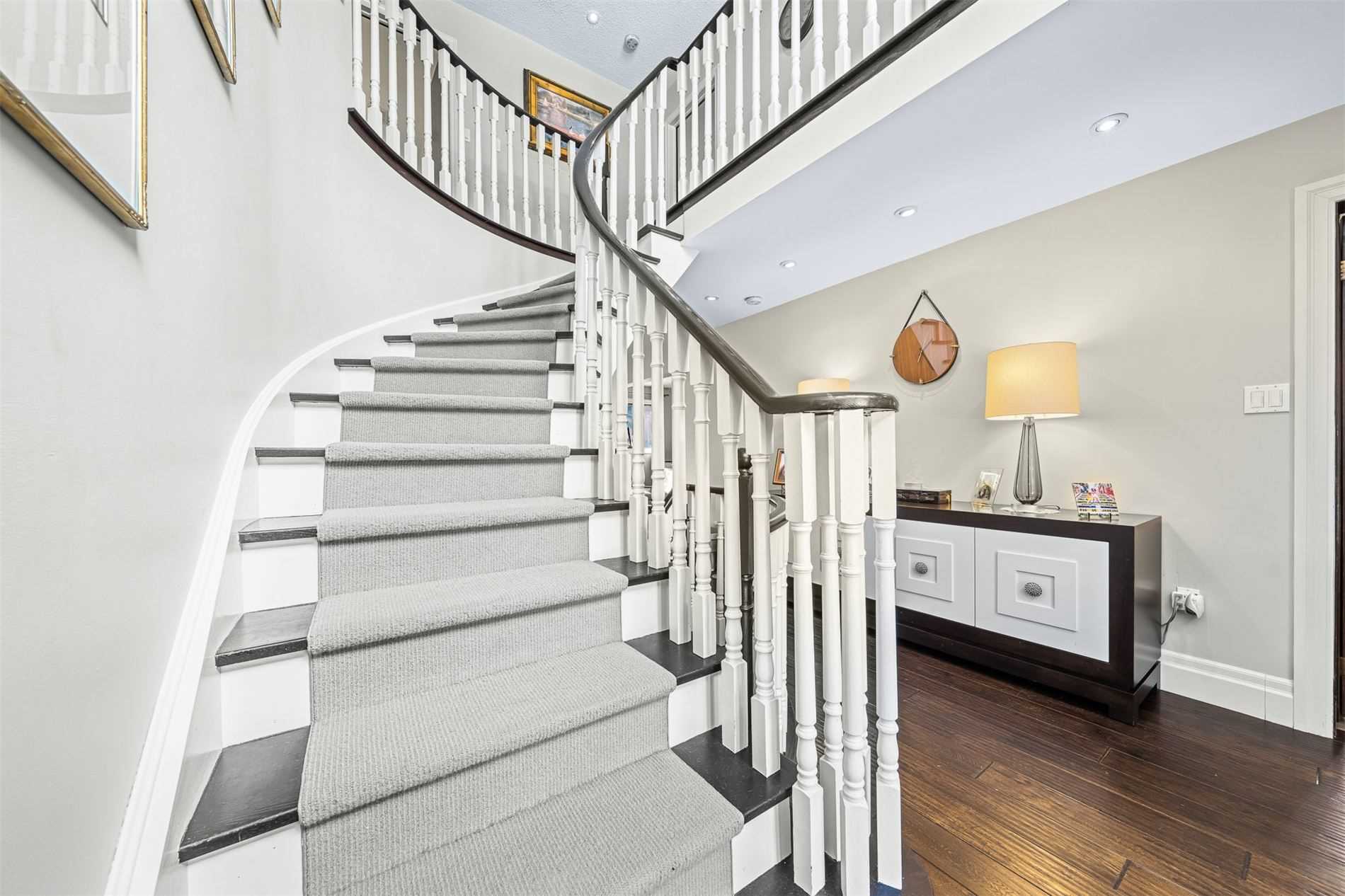 53 Gilbank Dr