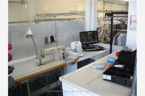 13164 Yonge St, Richmond Hill