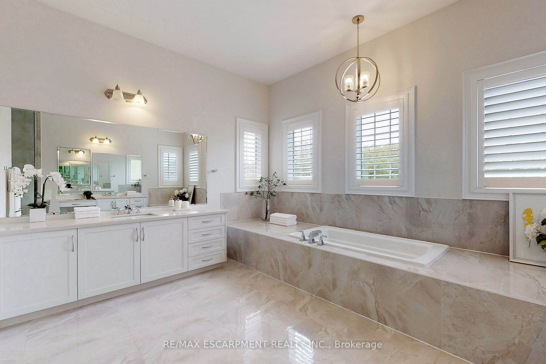 121 Elmers Lane