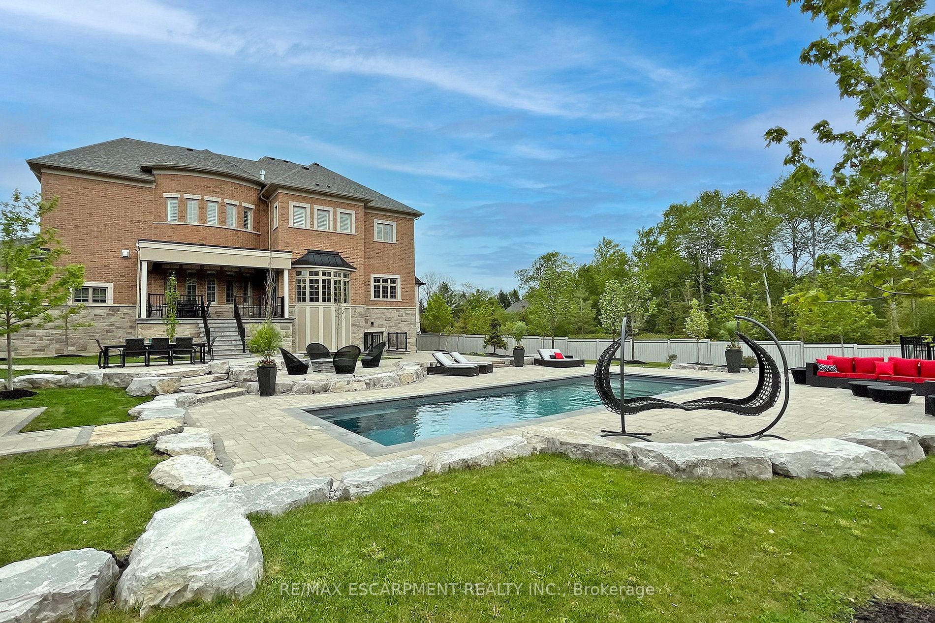 121 Elmers Lane