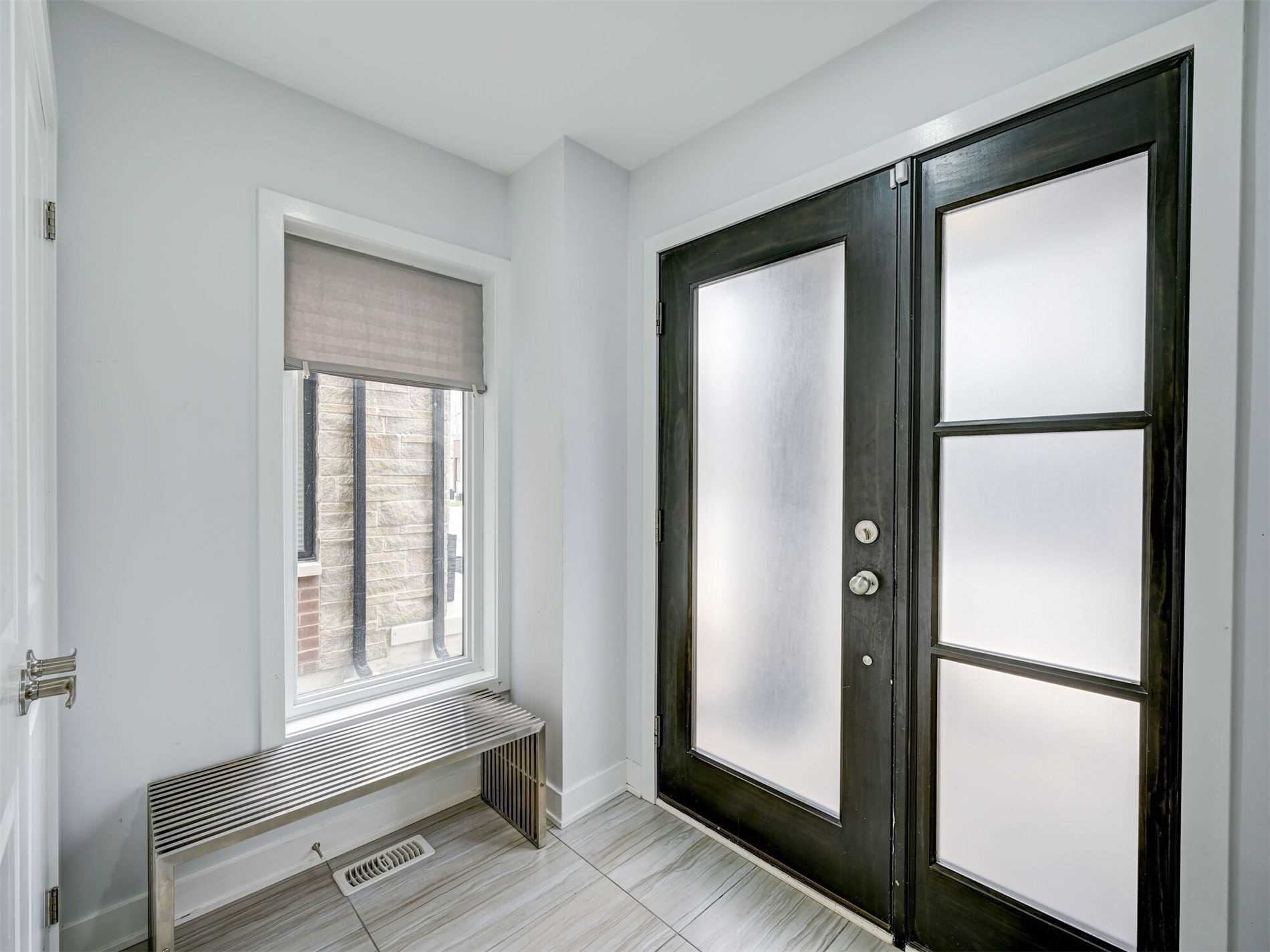 37 Benoit St