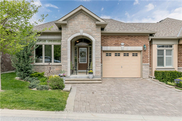 15 Hillcrest Dr, New Tecumseth